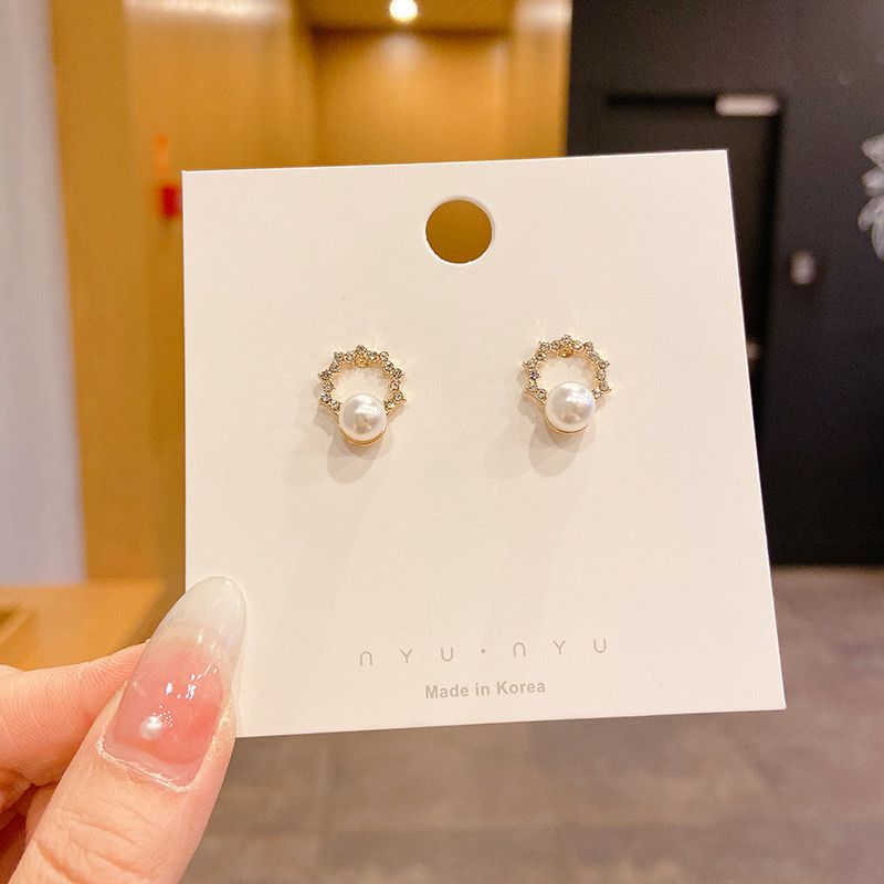 Trendy Earrings for Women & Girls | Korean, Statement, Stud, Hoop & Party Wear Earrings Online