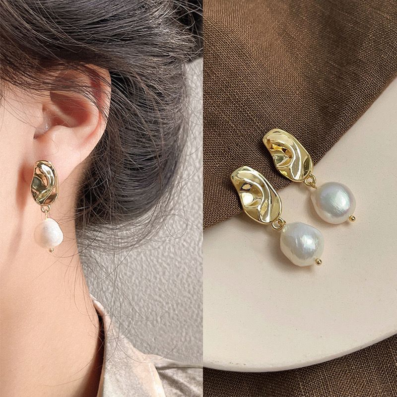 Trendy Earrings for Women & Girls | Korean, Statement, Stud, Hoop & Party Wear Earrings Online