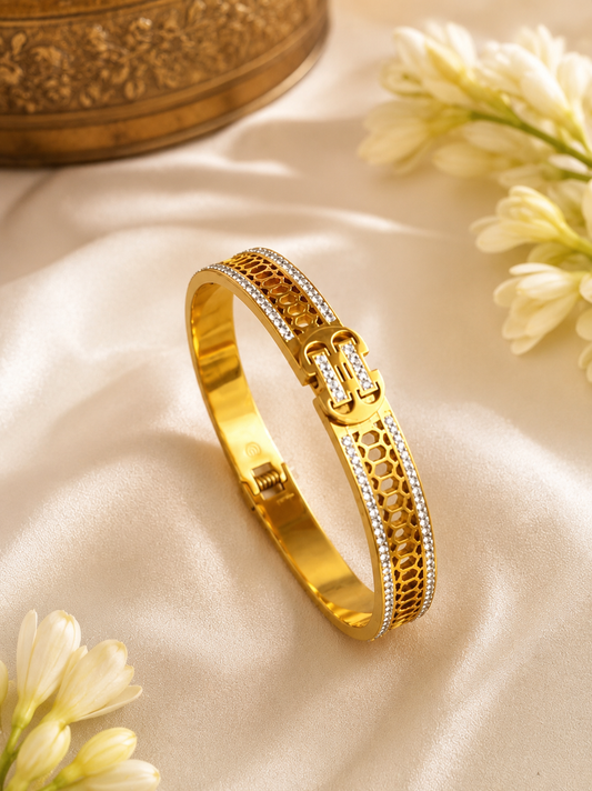 Oora Luxe Link Bracelet| Oora by Zivya Celeste Anti-Tarnish Bracelet for Women & Girls | Premium Daily Wear Gold Bracelet