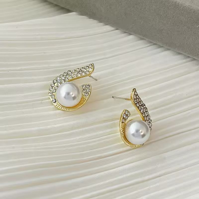 Korean Style Minimalist Stud Earrings for Women & Girls | Trendy Anti-Tarnish Everyday Earrings