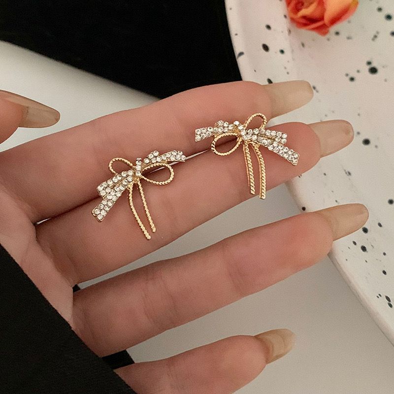 Trendy purple Earrings for Women & Girls | Korean, Statement, Stud,  Hoop & Party Wear Earrings Online