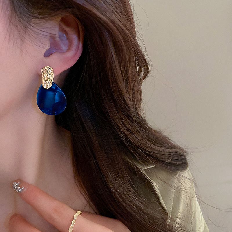 Trendy Earrings for Women & Girls | Korean, Statement, Stud,  Hoop & Party Wear Earrings Online