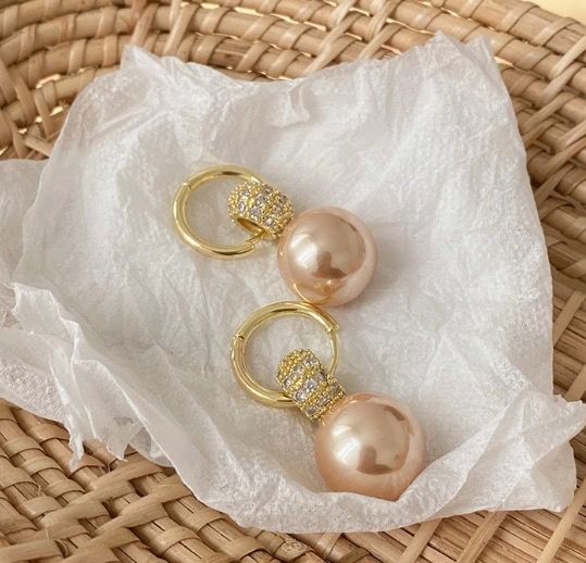 Trendy Earrings for Women & Girls | Korean, Statement, Stud,  Hoop & Party Wear Earrings Online