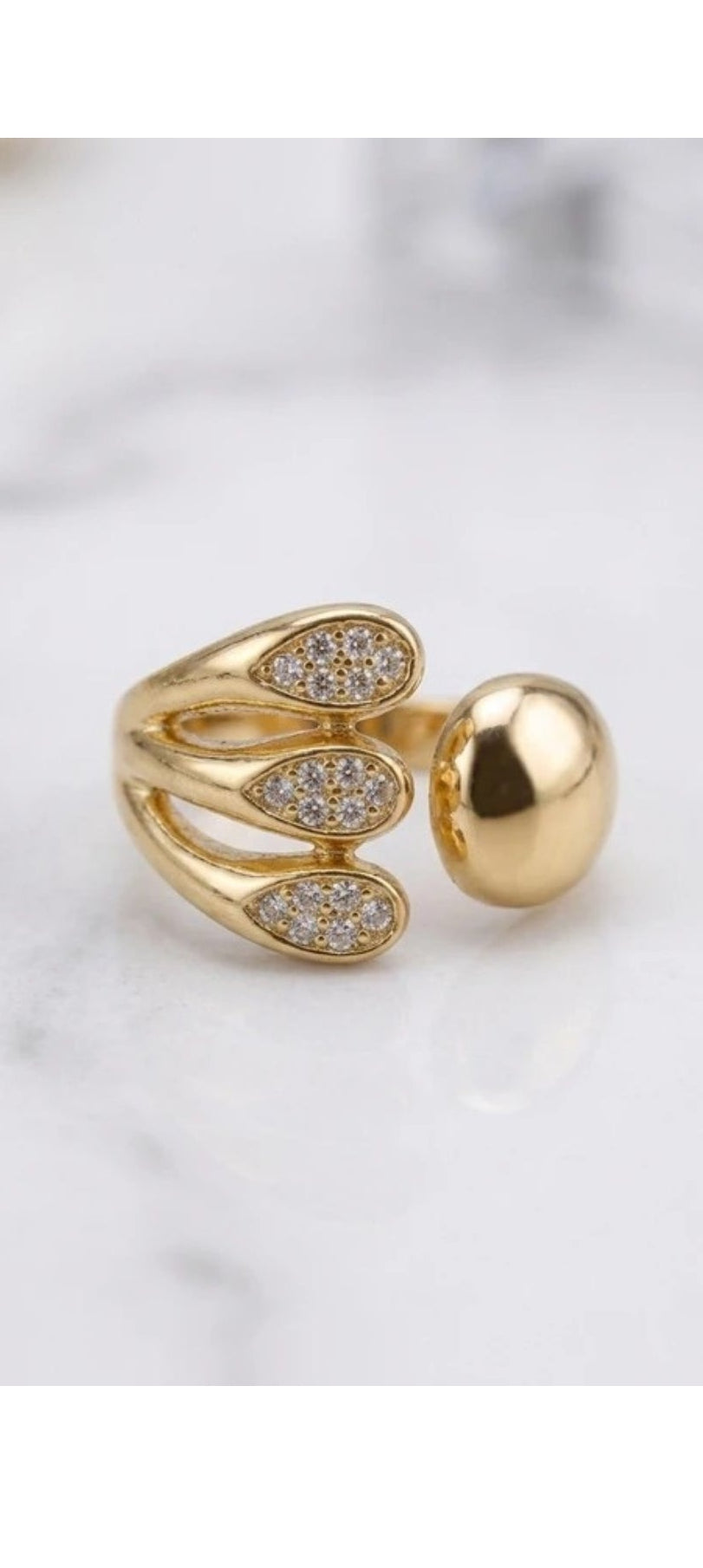 Fashionable drop hug ring for women and girls