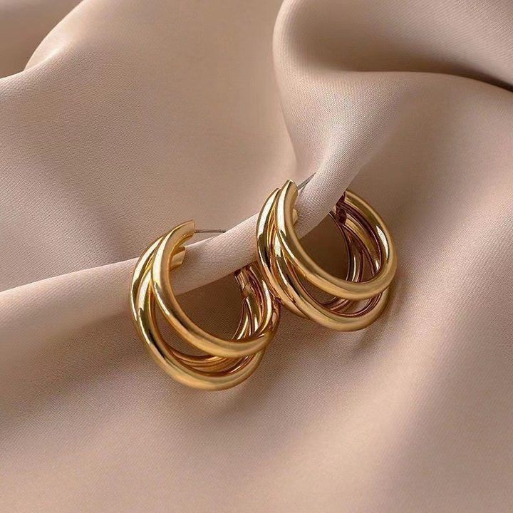 Trendy Earrings for Women & Girls | Korean, Statement, Stud,  Hoop & Party Wear Earrings Online